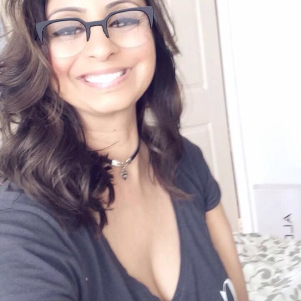 Meet your Posher, Yasmin